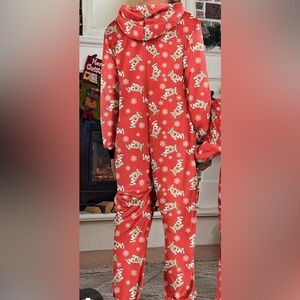 Reindeer Christmas Onesie hooded Pajama NWT  unisex small